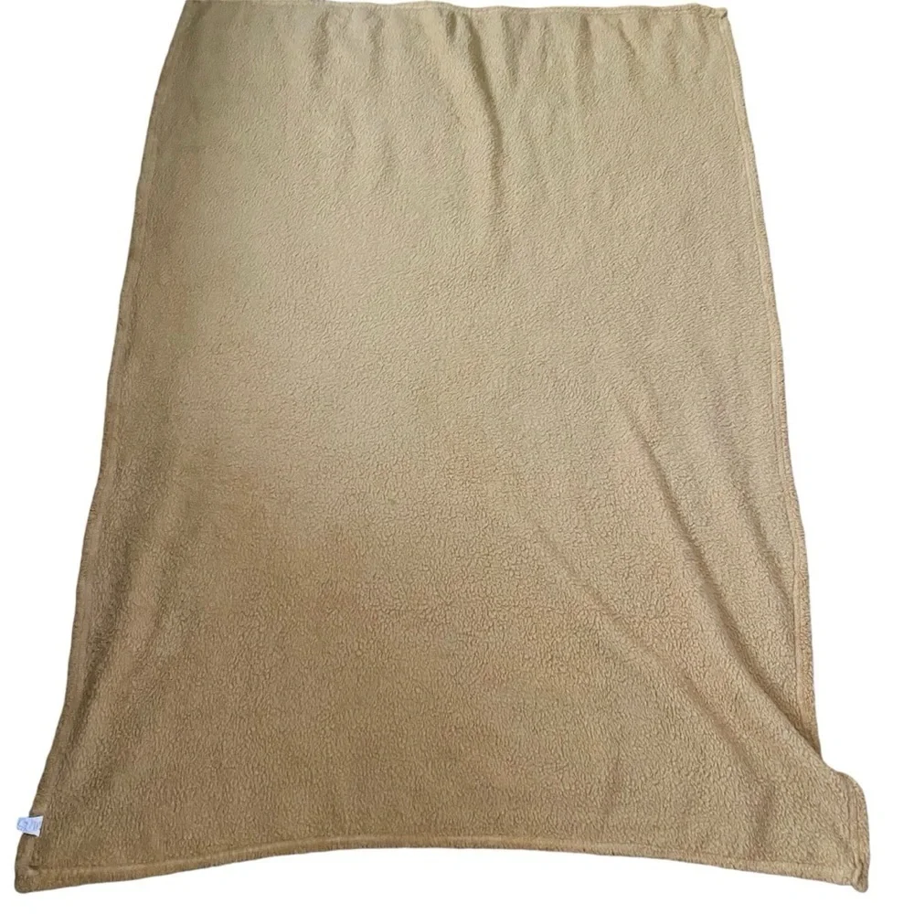 Gold Yellow Plush Fuzzy Blanket Home Bedding Throw